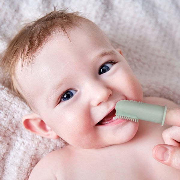 Haakaa Textured Silicone Finger Toothbrush (2-pack)