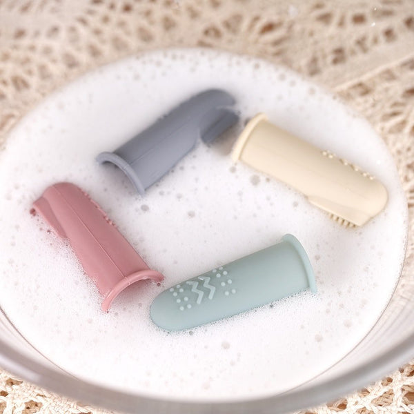 Haakaa Textured Silicone Finger Toothbrush (2-pack)