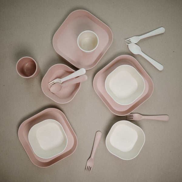 Mushie Dinner set- square- Blush