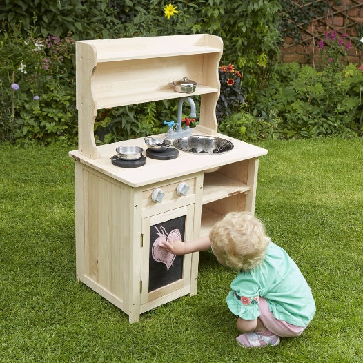 Liberty House Outdoor Mud Kitchen