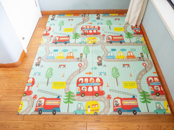 PIRA Foldable & Reversible Extra Large Play Mat, Holiday / Height Chart
