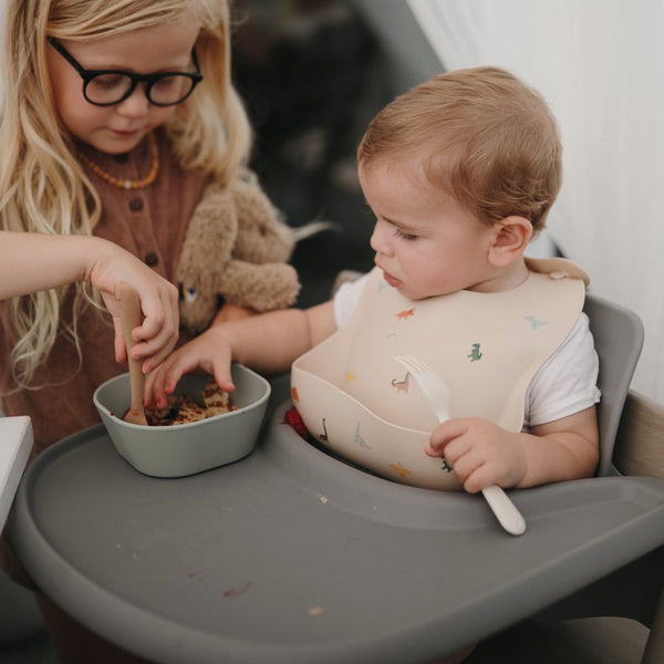 Mushie Dinner set- square-Sage